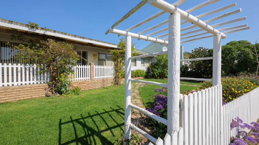 2 Bedroom Property for Sale in Napier Western Cape